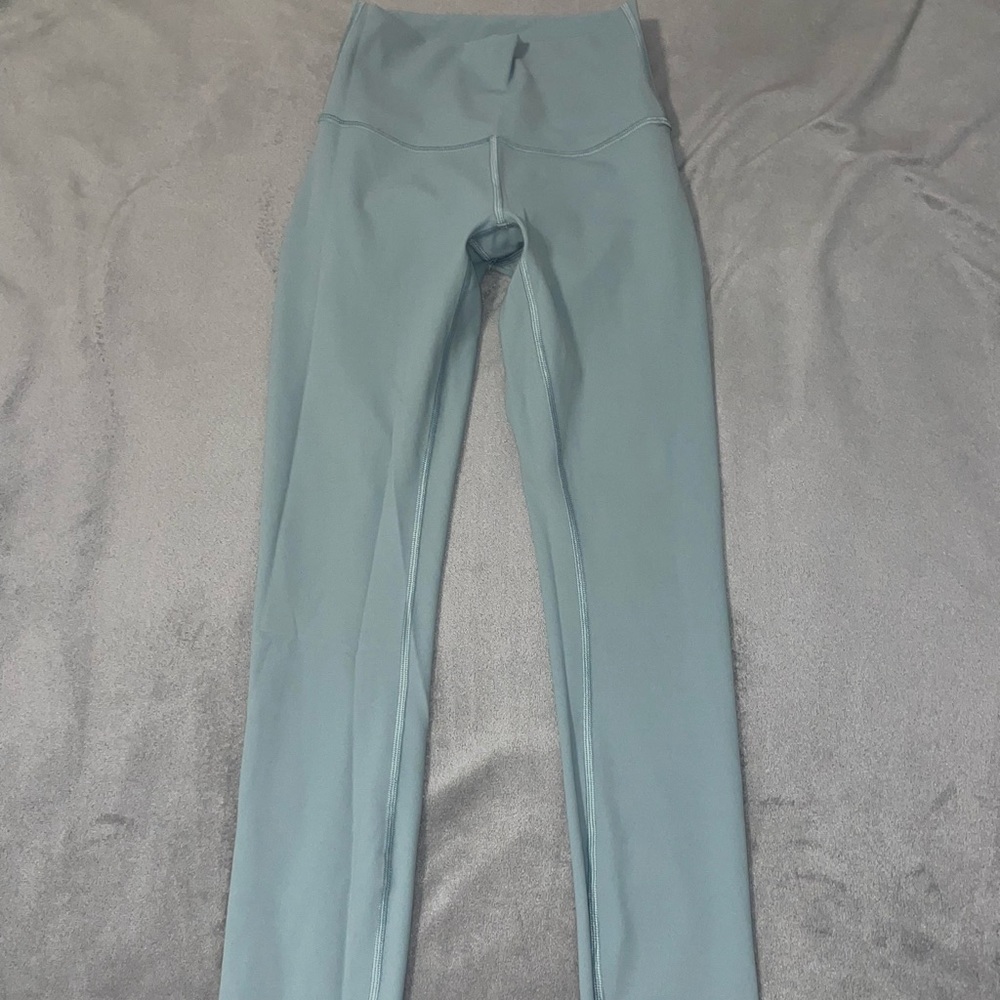 Lululemon Leggings in Light blue!